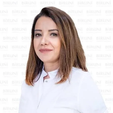 İnme Bir Anda Geliyor: Yüzde Kayma, Konuşma Bozukluğu ve Kol Güçsüzlüğüne Dikkat!